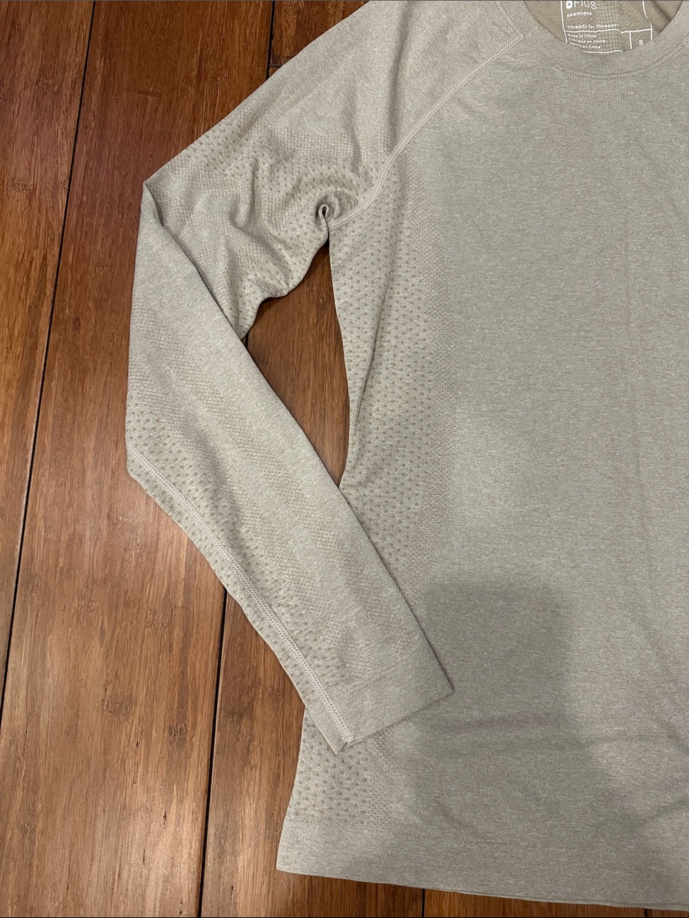 Figs Women's Fawn Salta Seamless Beige Longsleeve Underscrub - Size S - Picture 3 of 4